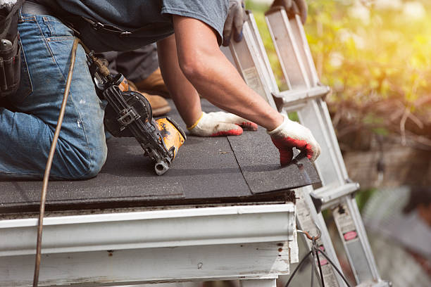 Best Roof Gutter Cleaning  in Kensington, CT